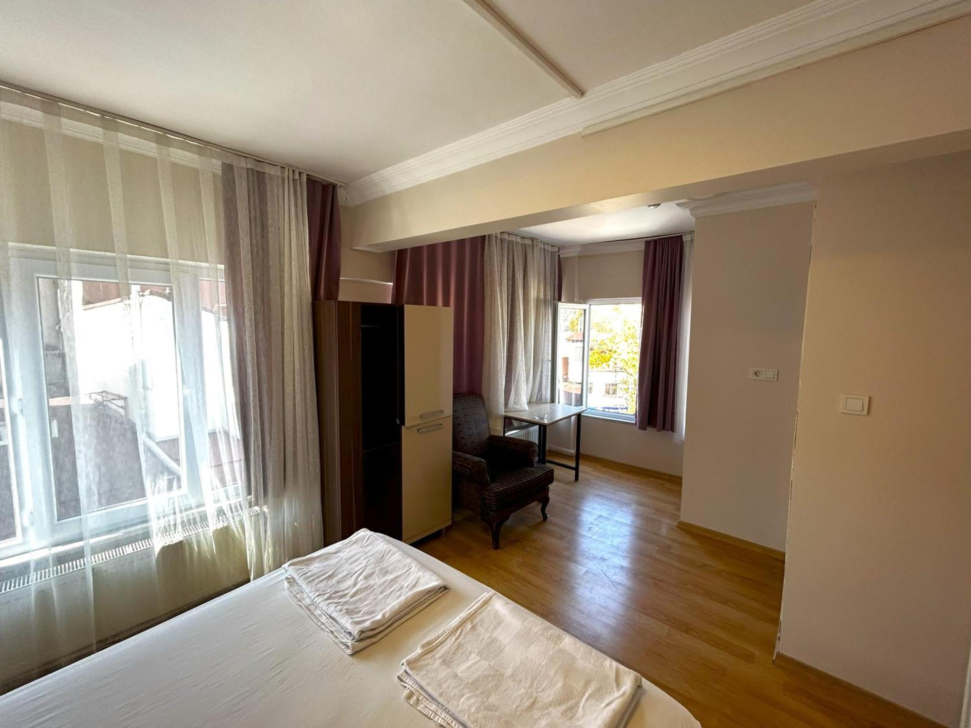 Meydan Pansiyon Uskudar Hotel Istanboel Buitenkant foto